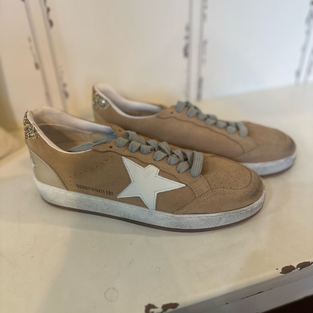 Golden goose dupes size 40, 9-9.5. Brand new.